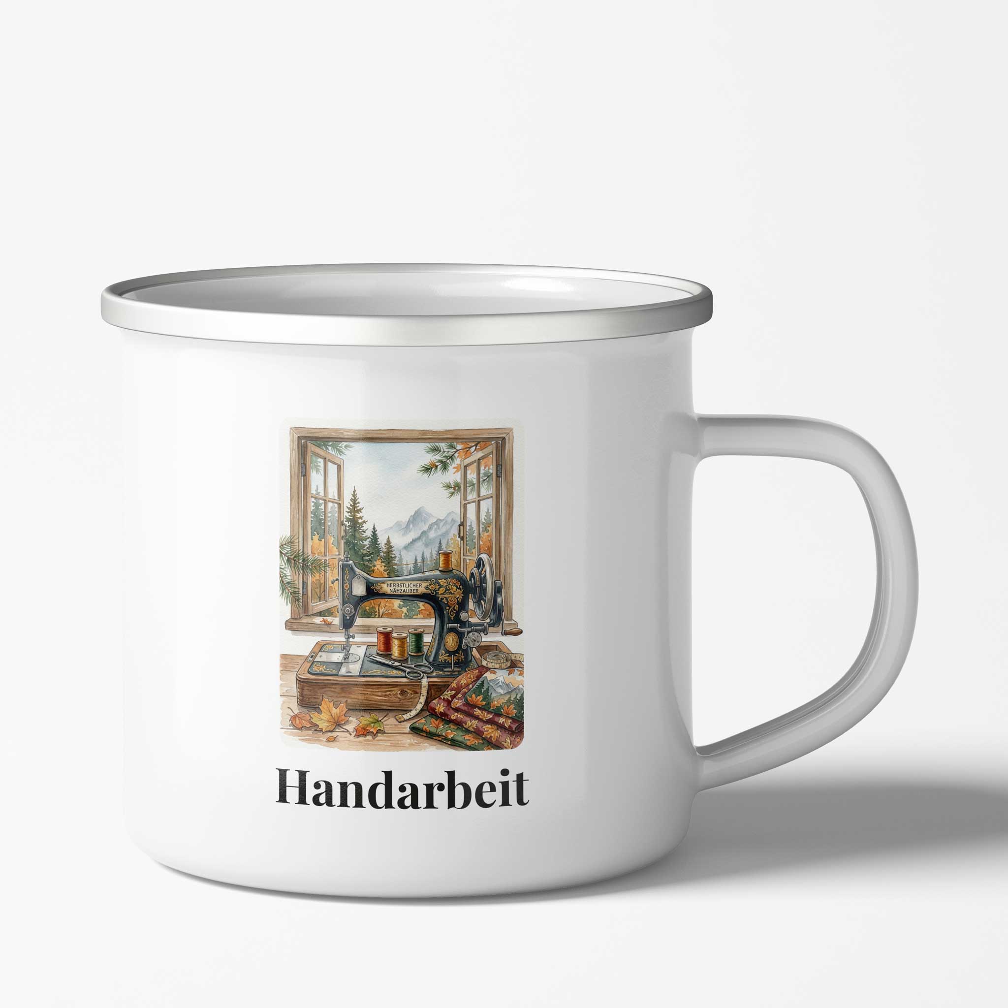 Emaille Fototasse mit Illustration einer alten Nähmaschine und dem Text Handarbeit.